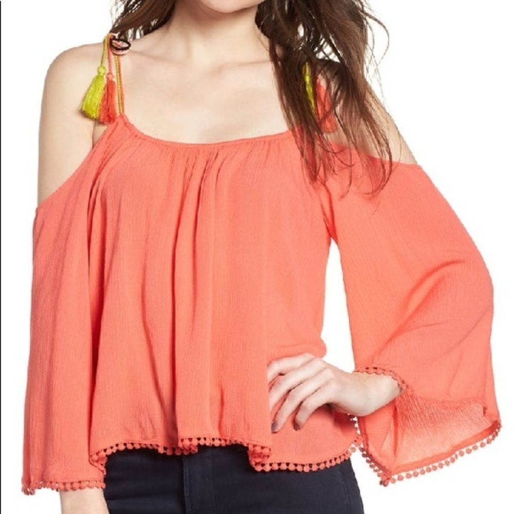 Cupcakes and Cashmere Bettie Cold Shoulder Top